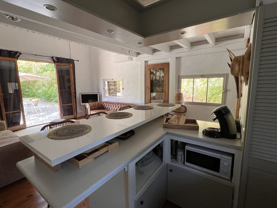 Romantic Suite, Ensuite, Park View (Petite Ourse) | Shared kitchen | Highchair