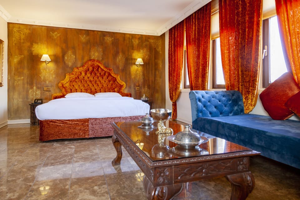 Junior Room | Premium bedding, minibar, desk, laptop workspace