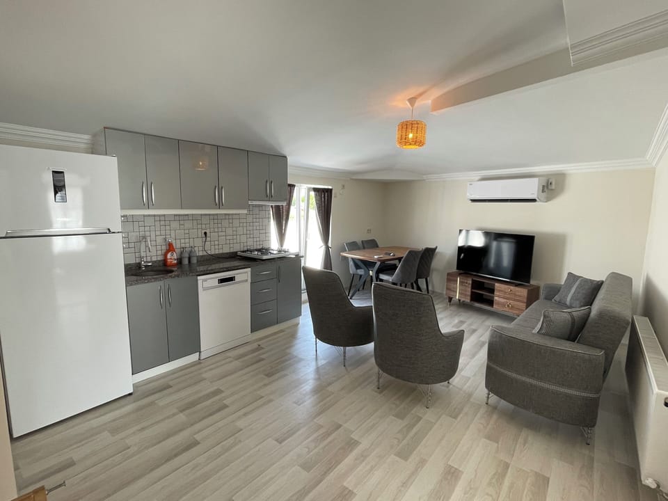 Family Duplex, 2 Bedrooms, City View | Private kitchen | Fridge, stovetop, electric kettle, cookware/dishes/utensils