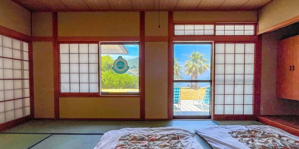 Japanese Western Room No.2 | Desk, individually decorated, individually furnished, bed sheets