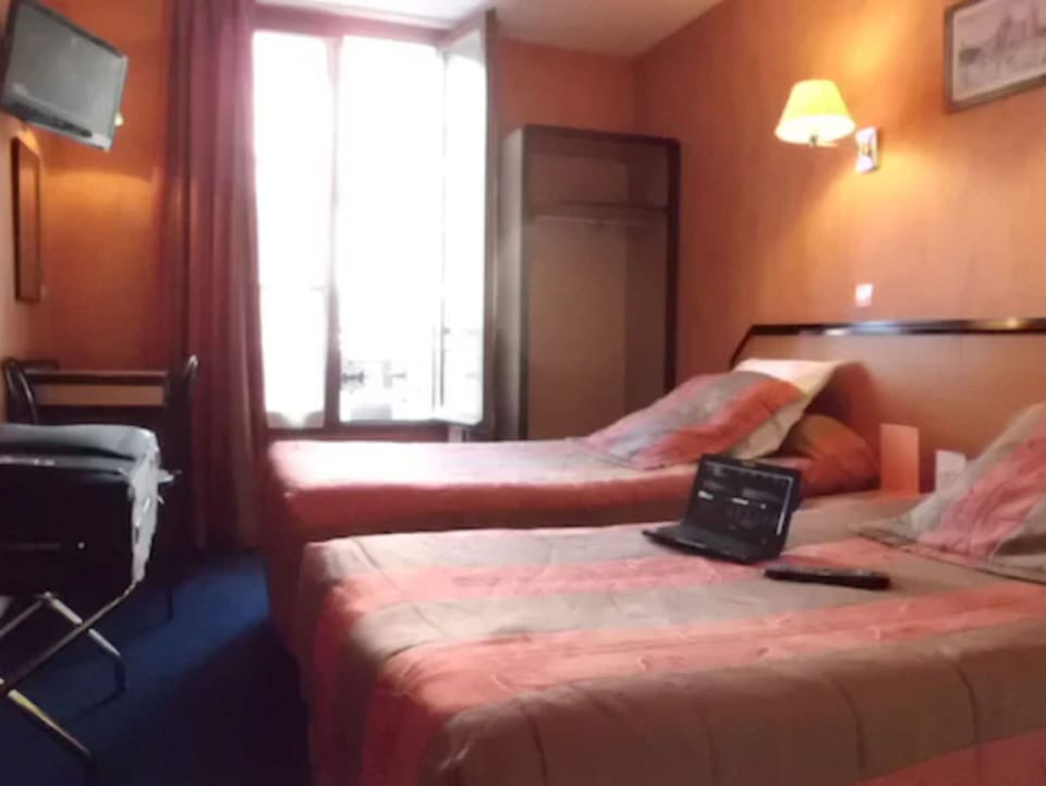 Desk, iron/ironing board, free WiFi, bed sheets