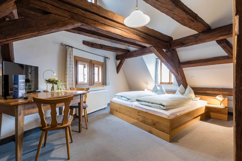 Comfort Double Room | Individually decorated, individually furnished, free WiFi, bed sheets