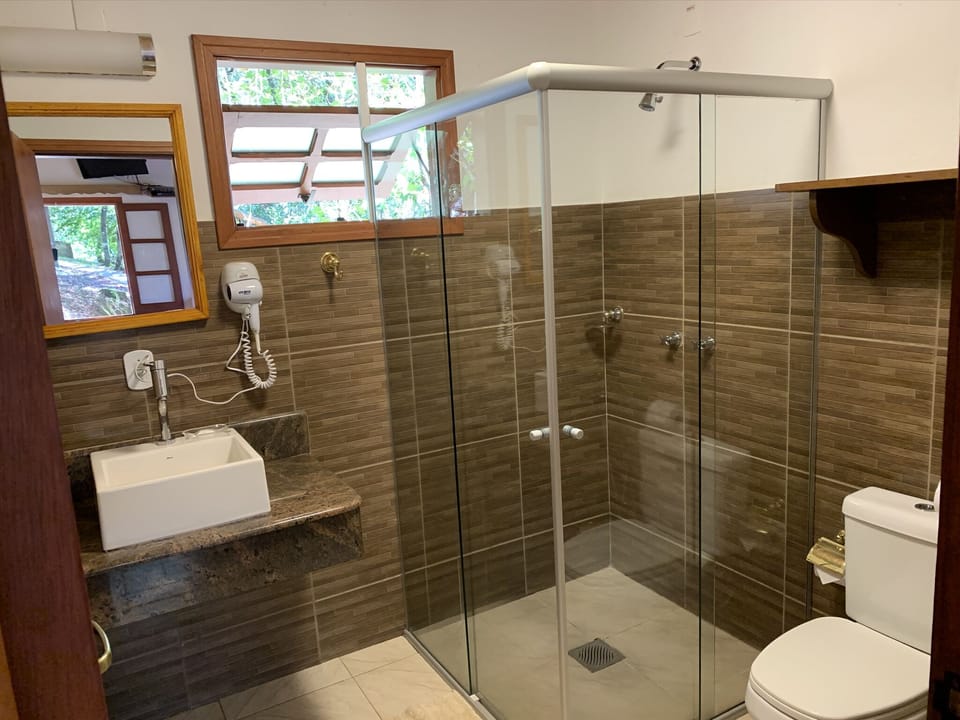 Chalet | Bathroom | Hair dryer, towels