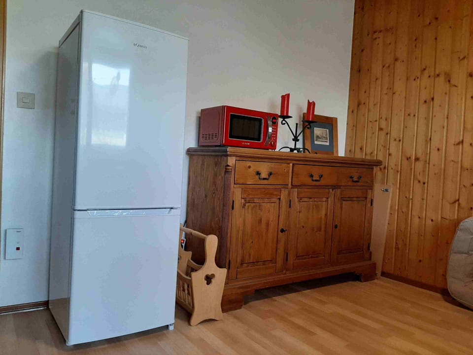 Apartment | Private kitchen | Full-size fridge, oven, stovetop, dishwasher