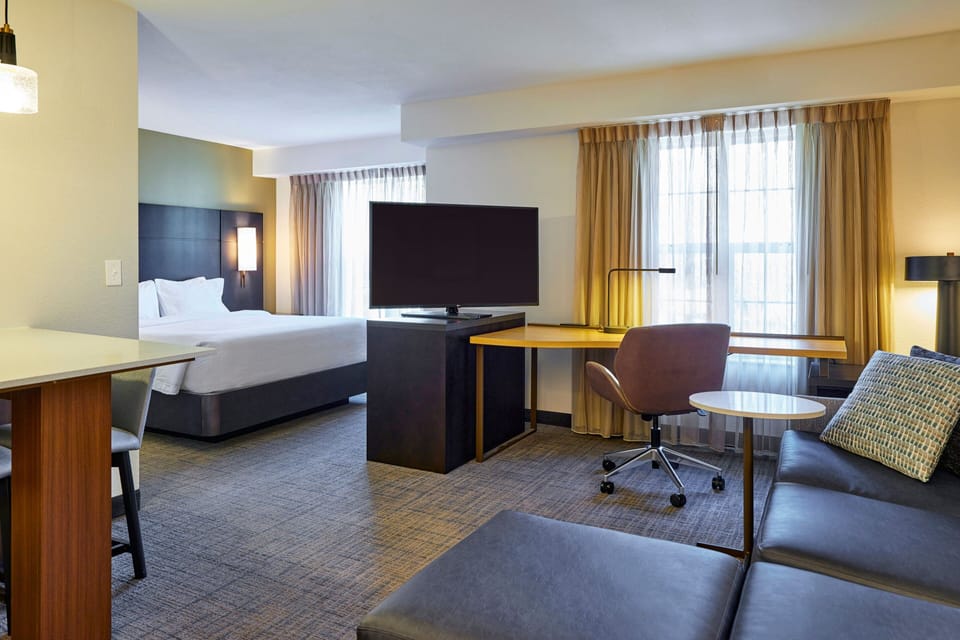 Hypo-allergenic bedding, in-room safe, individually decorated