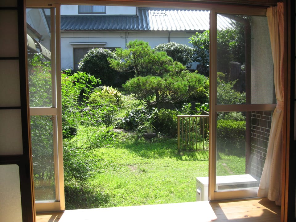 Japanese Room | Garden view