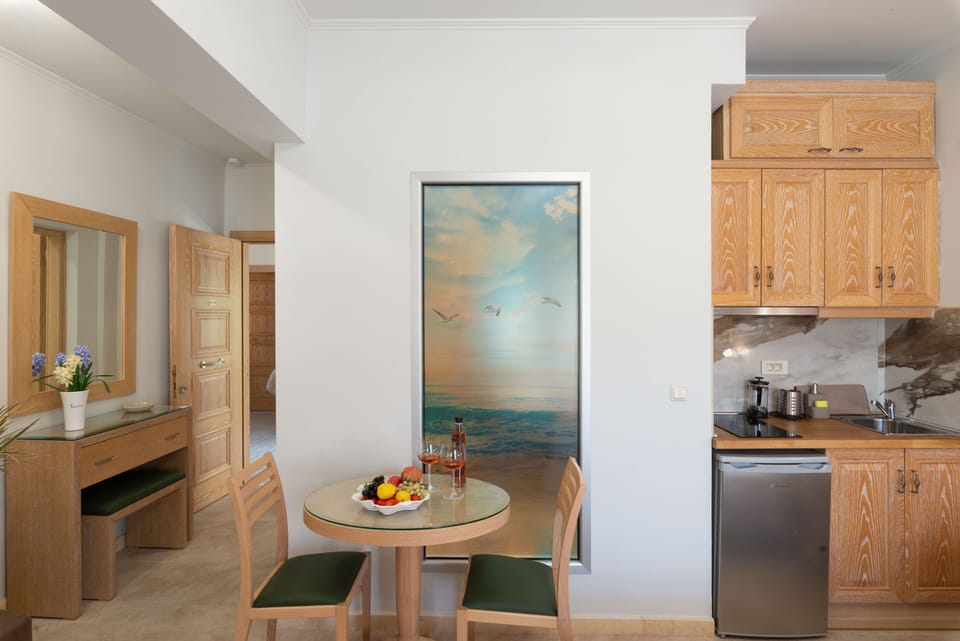 Superior Studio (for 3) | Soundproofing, iron/ironing board, free WiFi, bed sheets