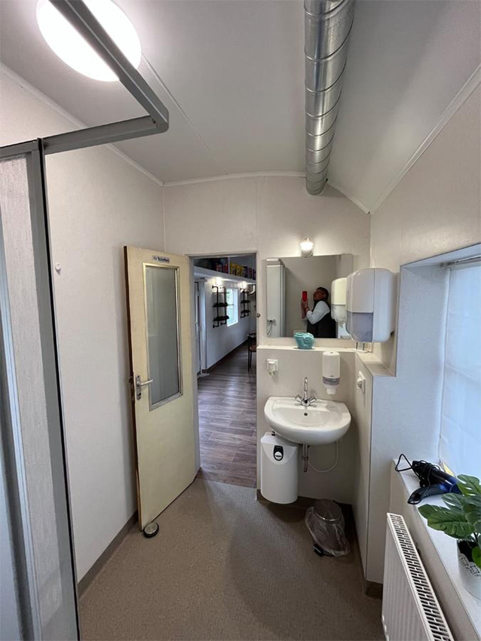 Room | Bathroom | Shower, towels