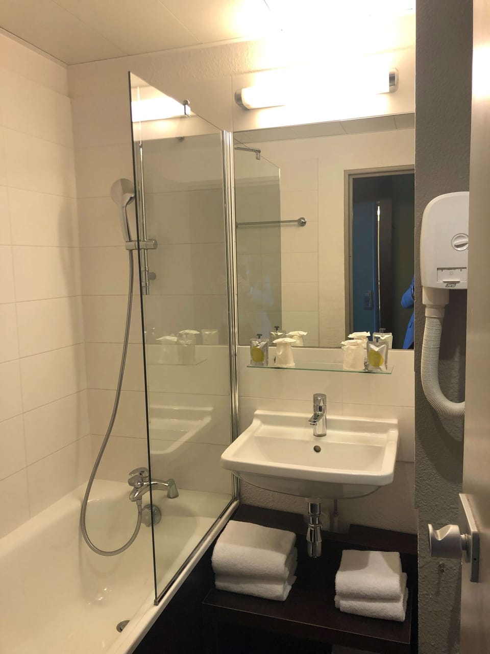 Eco-friendly toiletries, towels