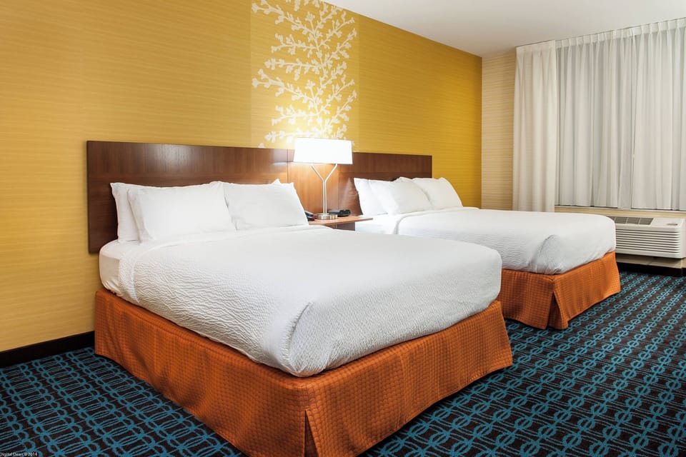 Premium bedding, in-room safe, desk, blackout drapes