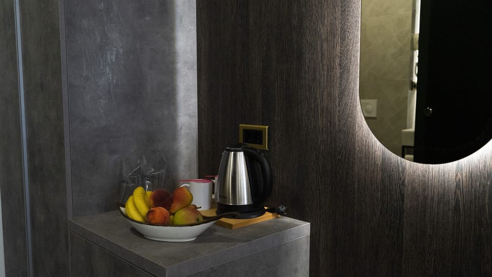 Deluxe Double Room (106) | Premium bedding, down comforters, minibar, desk