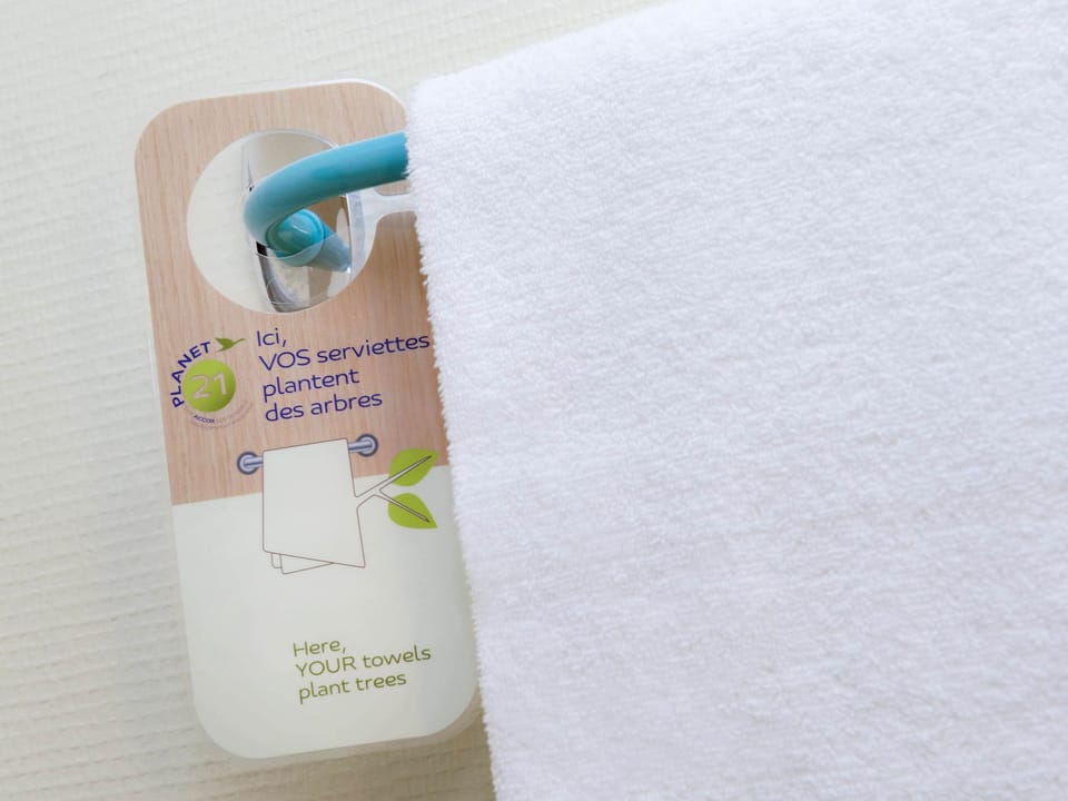 Desk, blackout drapes, soundproofing, free WiFi