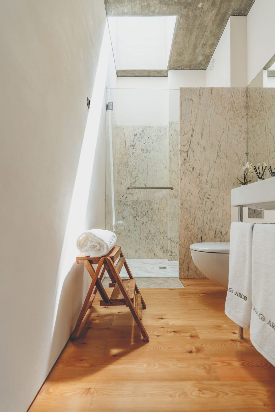 Double Room (Limoeiro) | Bathroom | Rainfall showerhead, designer toiletries, hair dryer, bidet