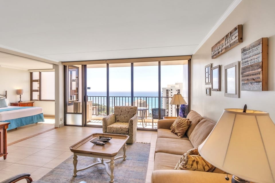 Condo, 1 Bedroom | Living area