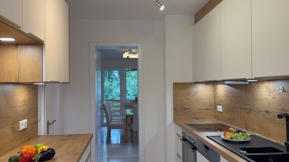 House | Private kitchen | Coffee/tea maker, fridge, microwave, oven