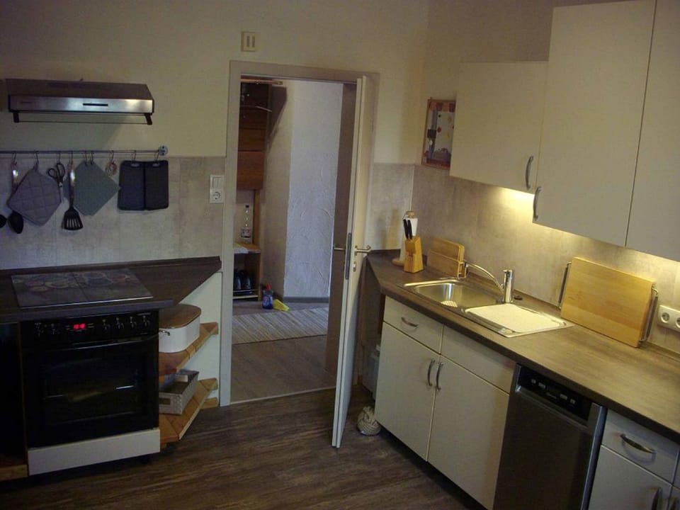 Apartment | Private kitchen | Coffee/tea maker, fridge, microwave, oven