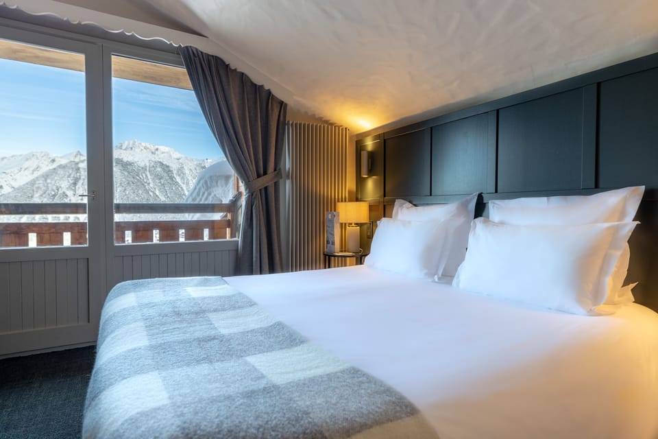 Premium bedding, minibar, in-room safe, individually decorated