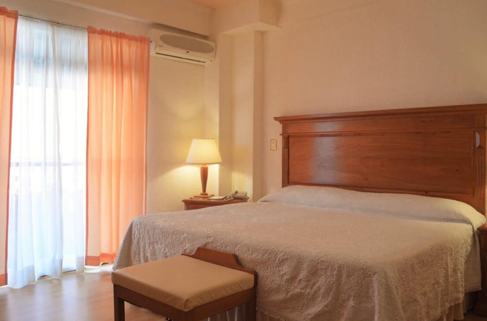 In-room safe, desk, laptop workspace, blackout drapes
