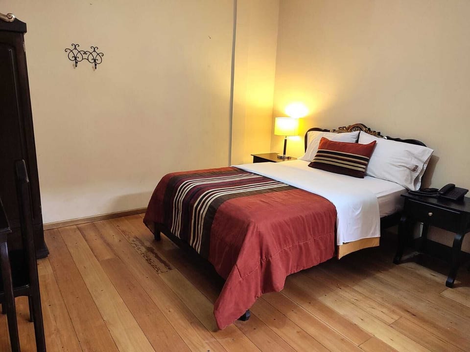 Standard Room, 1 Double Bed | Down comforters, in-room safe, desk, blackout drapes