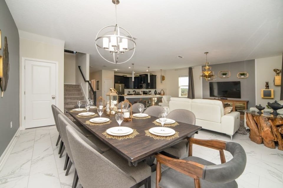 Villa, Multiple Bedrooms | Dining
