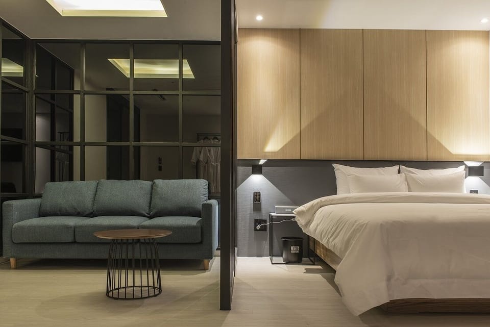 VIP | Free WiFi, bed sheets
