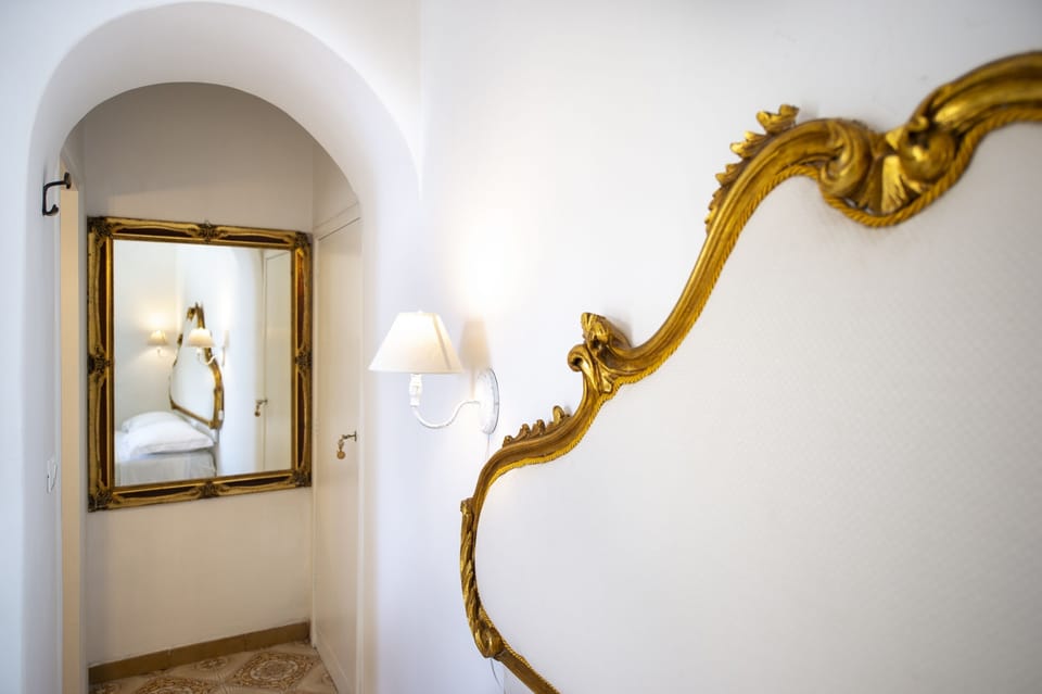 Double Room, Sea View | Minibar, WiFi (free), bed sheets