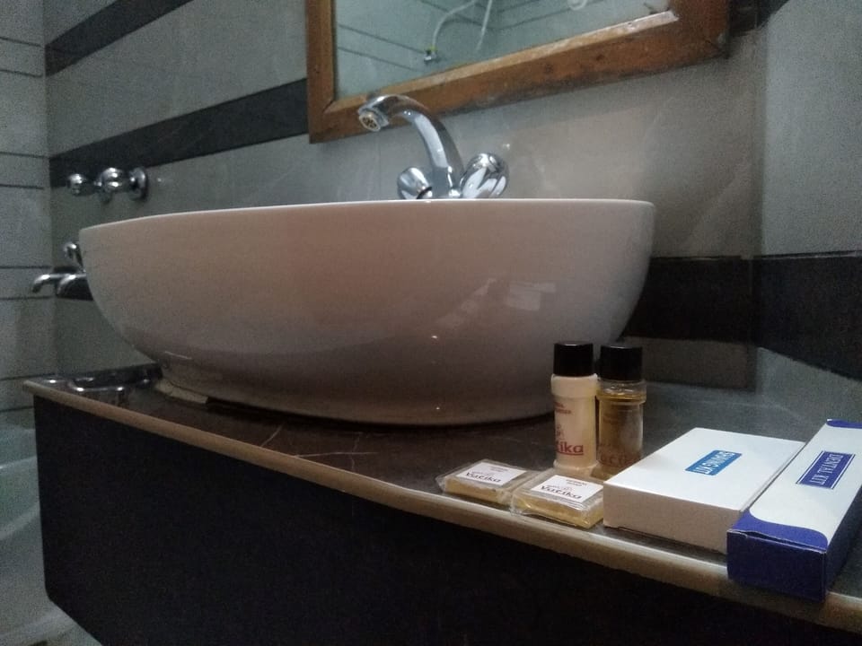 Superior Room | Bathroom sink