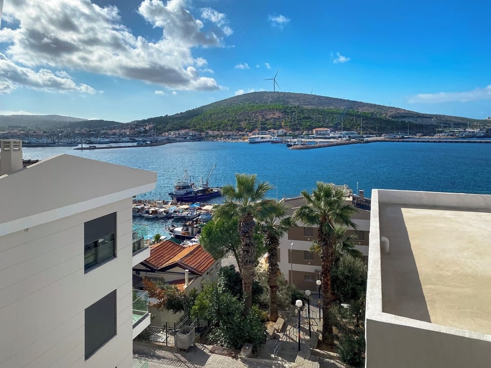 Apart 2 | Premium bedding, soundproofing, free WiFi, bed sheets