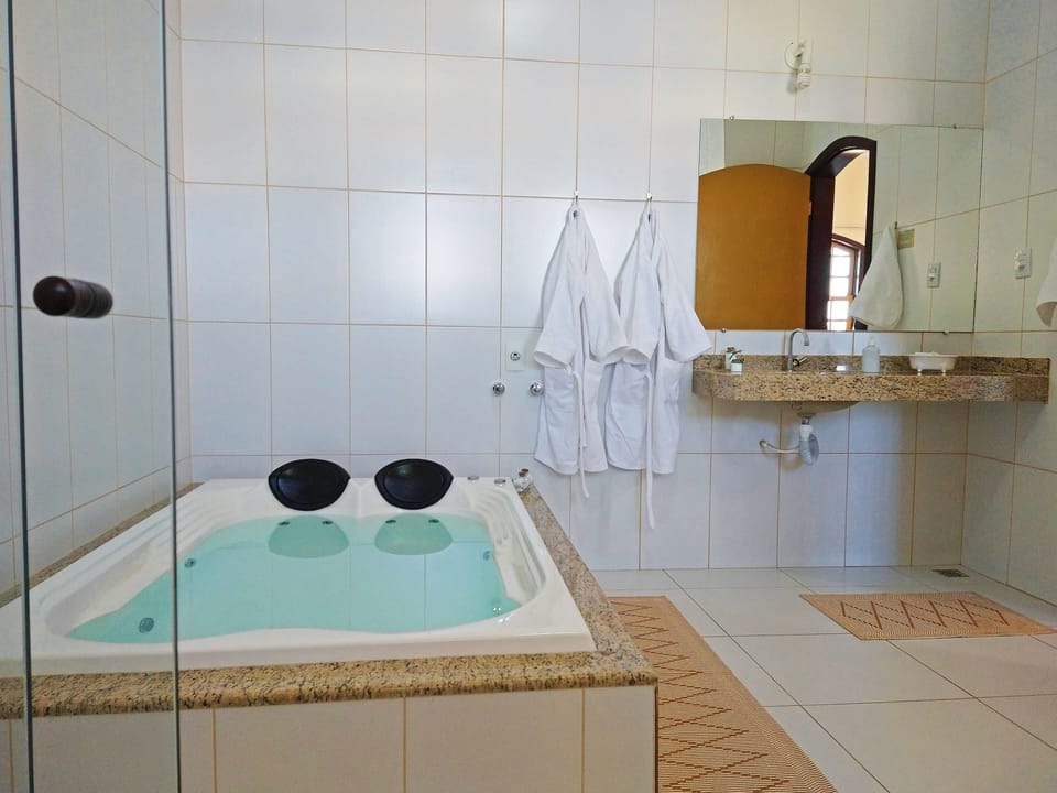 Deluxe Double Room, 1 Queen Bed | Minibar, individually furnished, desk, laptop workspace