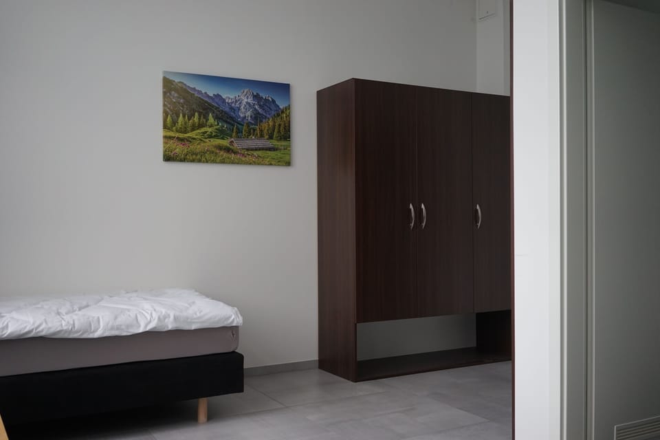 Comfort Shared Dormitory | Free WiFi, bed sheets