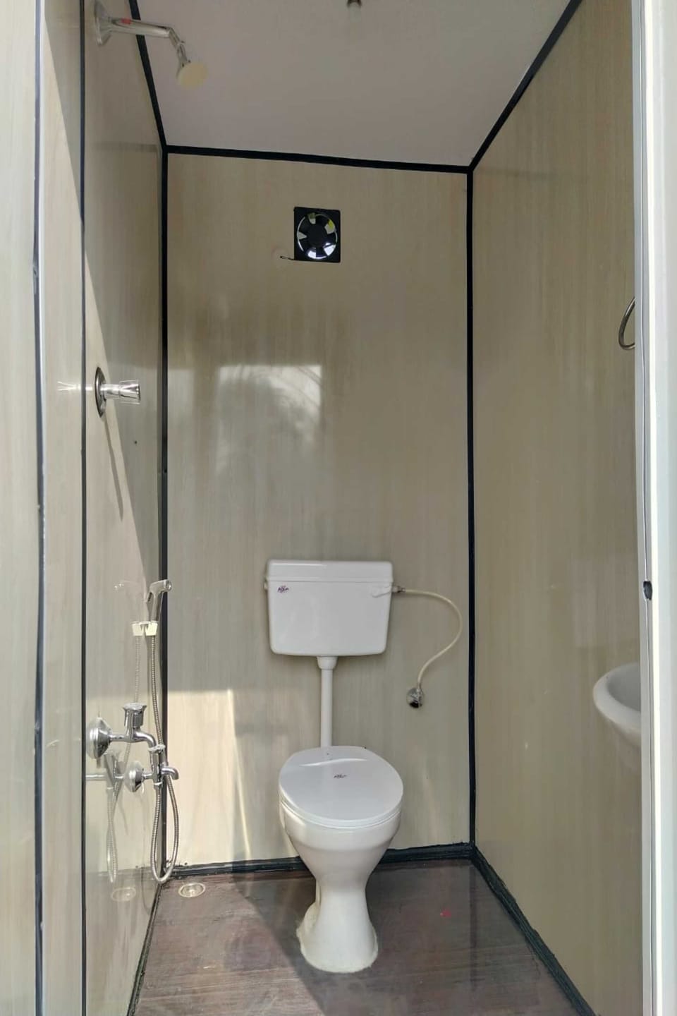 Premium Tent | Bathroom | Shower, towels
