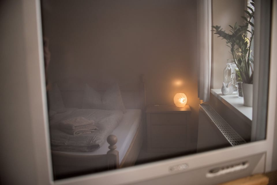 Double Room (Nord) | Free WiFi, bed sheets