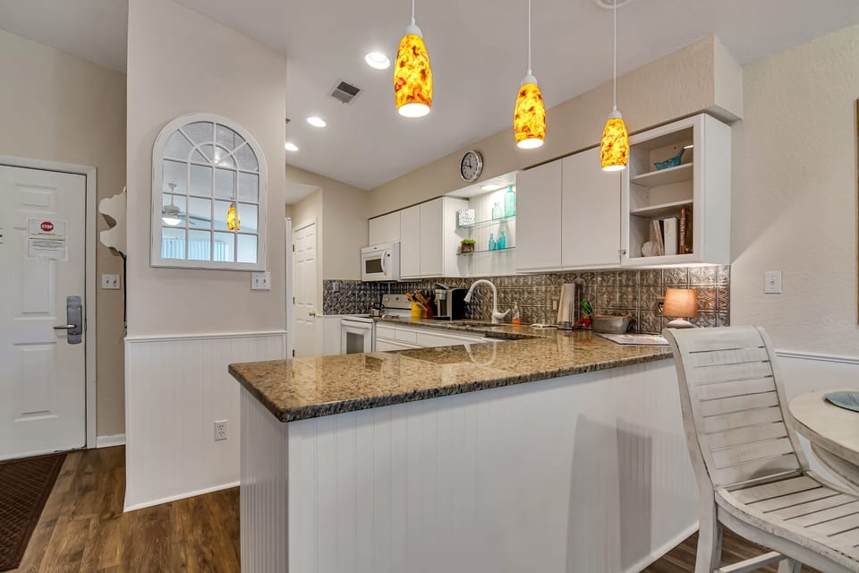 Condo, 2 Bedrooms | Private kitchen | Fridge, microwave, oven, dishwasher