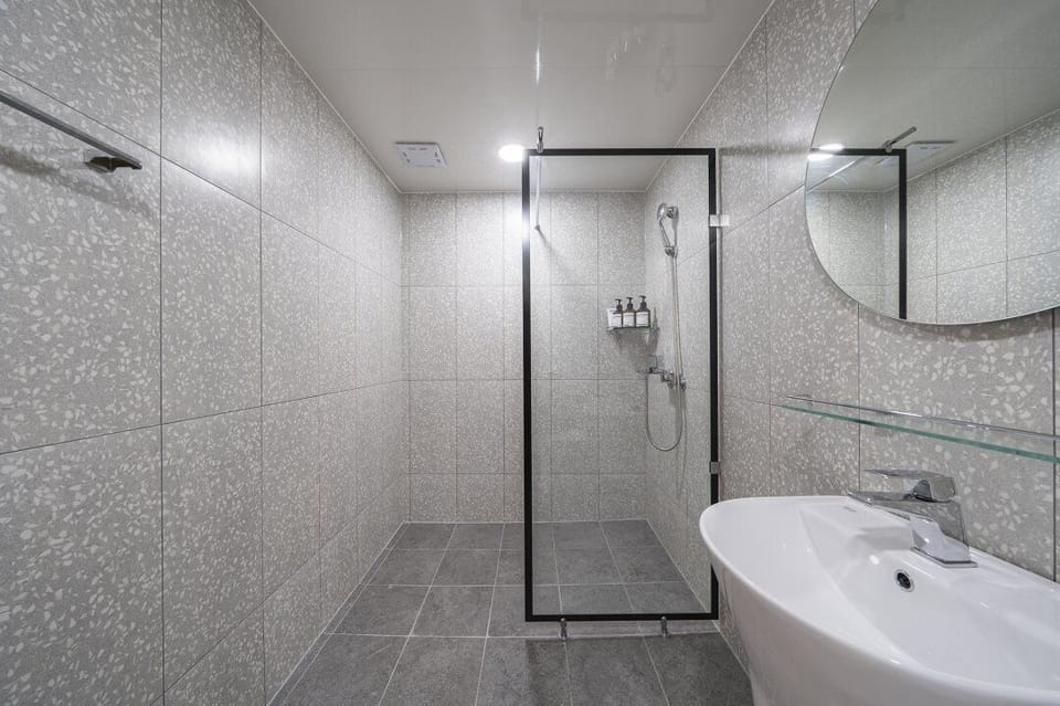Shower, free toiletries, hair dryer, bathrobes