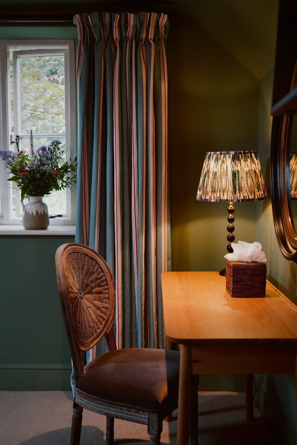 Cottage (Apple) | Premium bedding, in-room safe, free WiFi, bed sheets