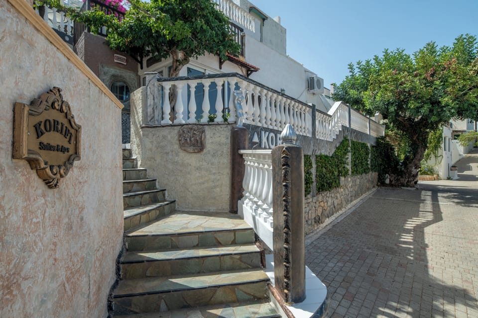 Studio, 1 Bedroom, Smoking, Balcony | Property entrance