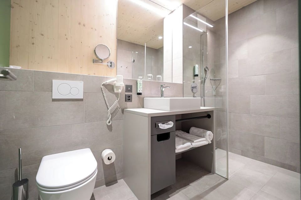 In-room safe, laptop workspace, blackout drapes, free cribs/infant beds
