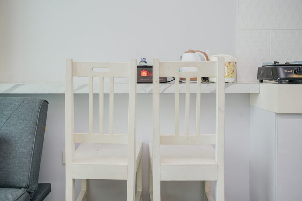 Room | In-room dining