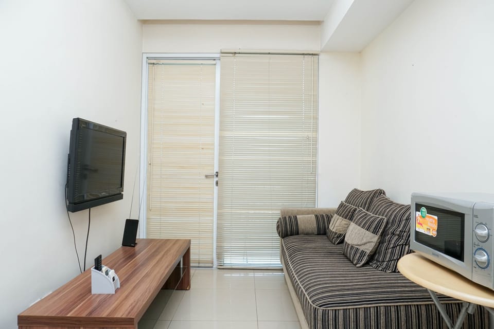 Room | Living room | TV