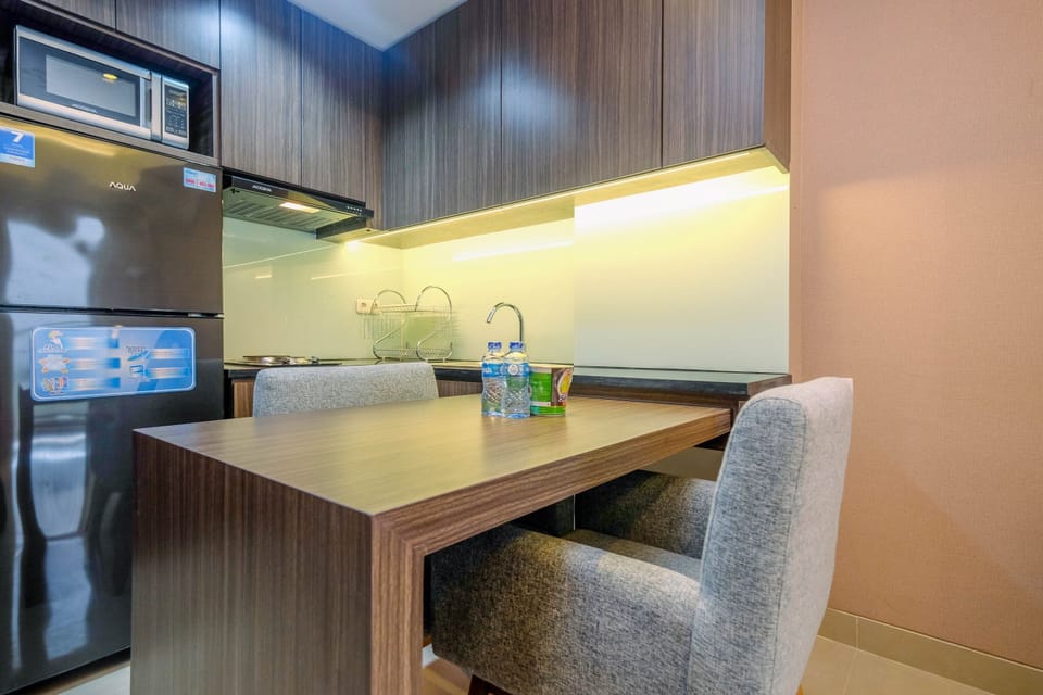 Room | In-room dining