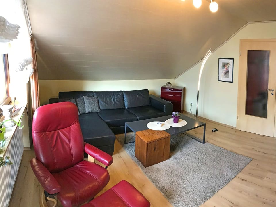 Apartment | Living area | Flat-screen TV