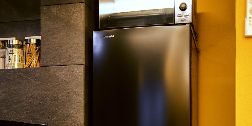 Whole House Rental No Smoking | Private kitchen | Full-size fridge, microwave, coffee/tea maker, electric kettle