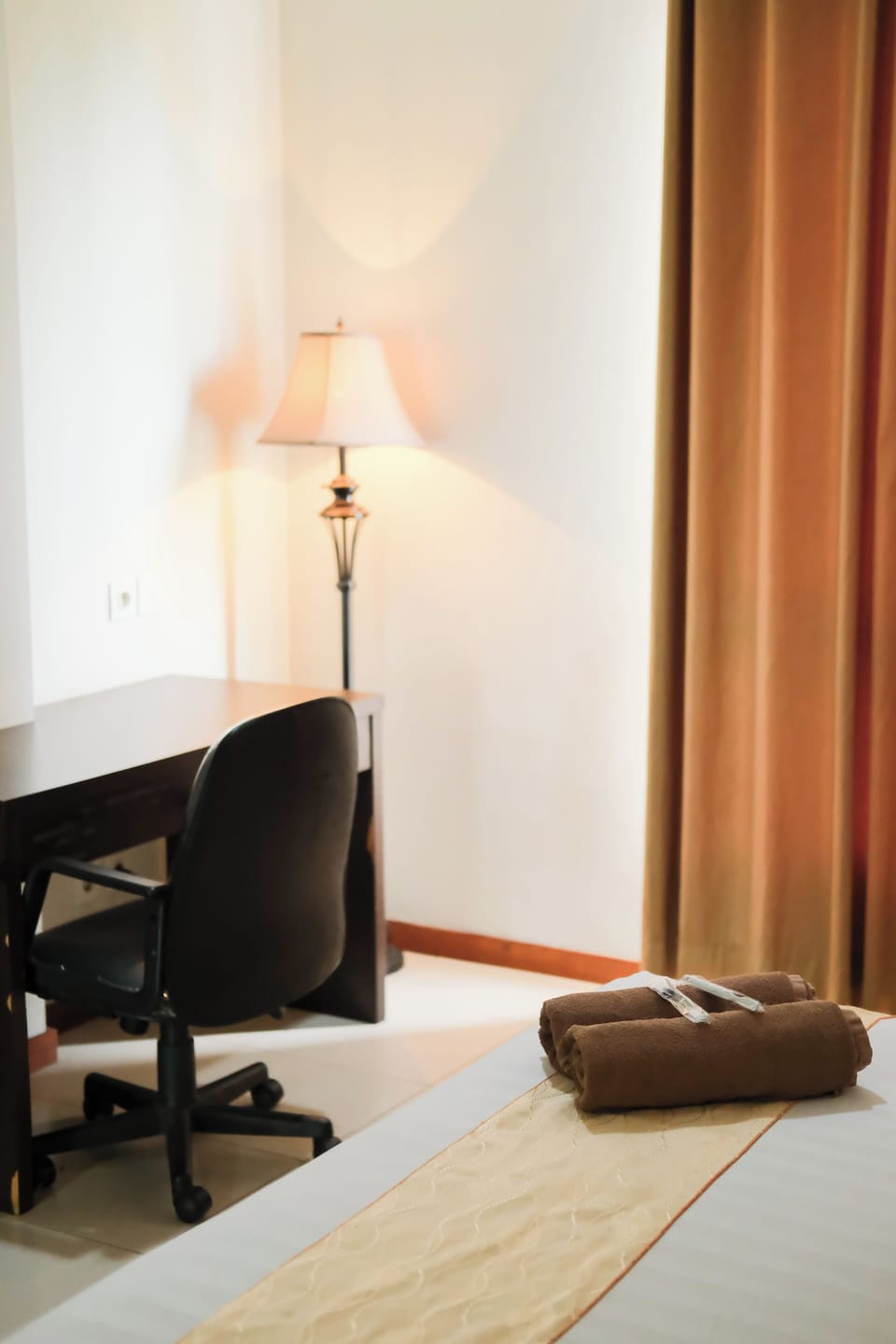Deluxe Double Room | Premium bedding, in-room safe, desk, laptop workspace