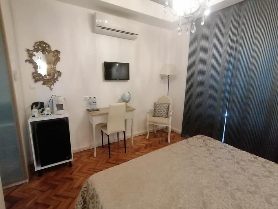 Standard Twin Room | Minibar, desk, laptop workspace, free WiFi