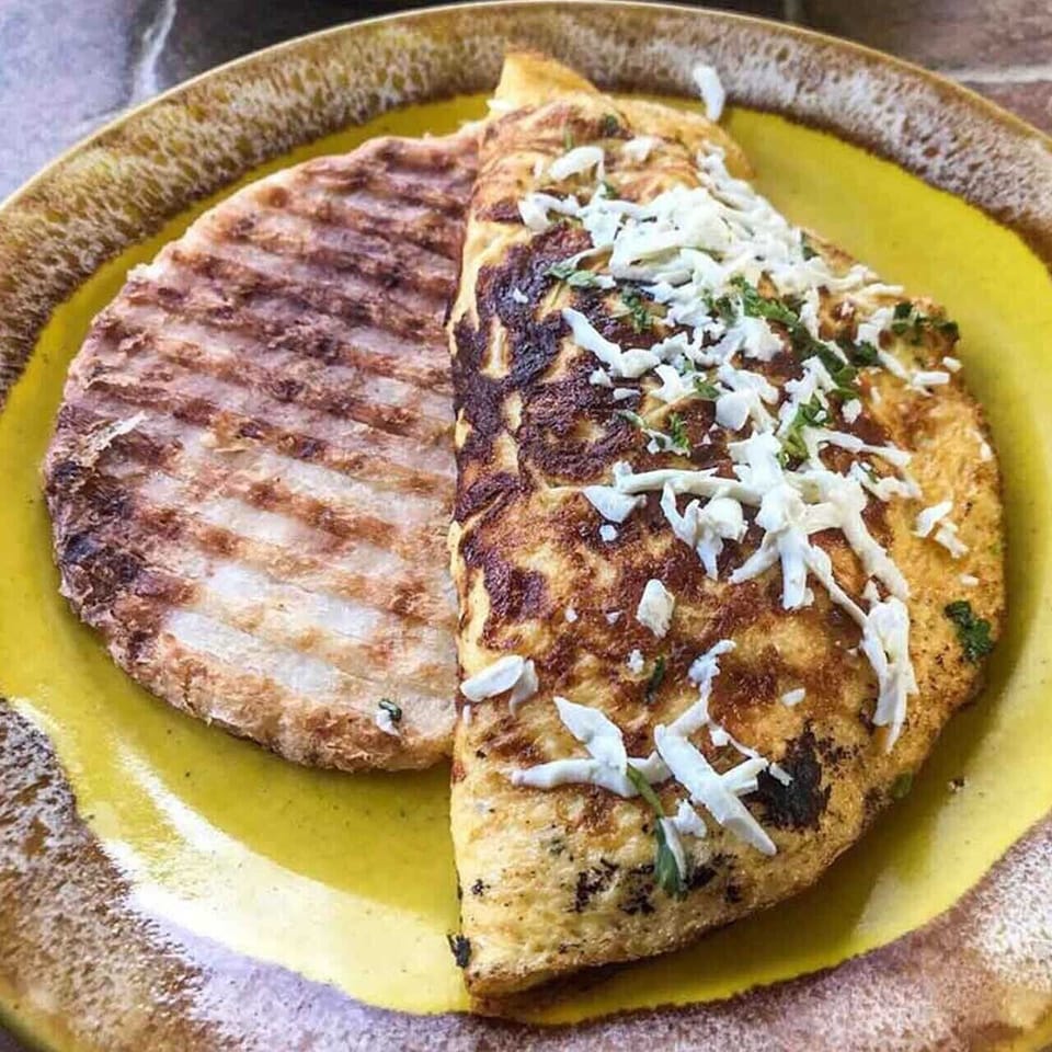 Free daily full breakfast