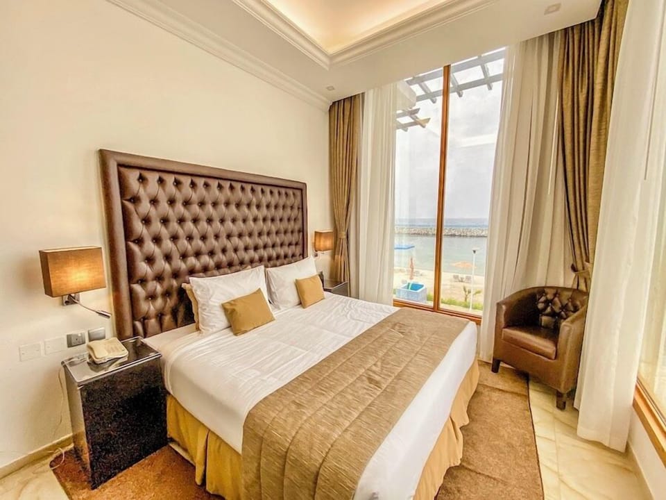 Minibar, in-room safe, blackout drapes, iron/ironing board (on request)