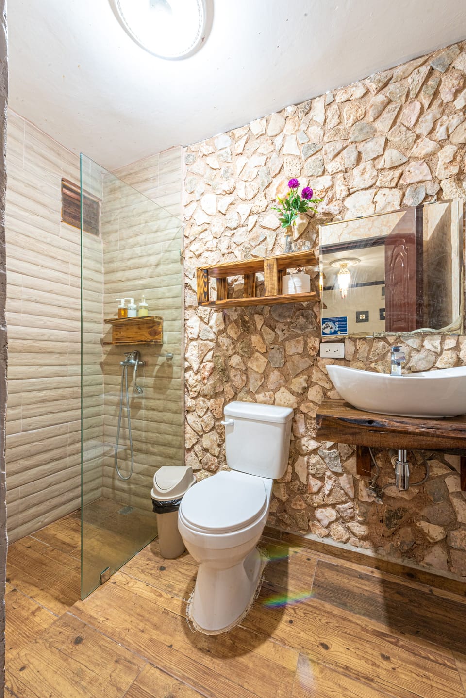Marcial Eagle | Bathroom | Shower, hair dryer, towels, soap