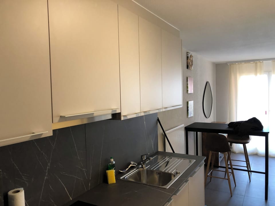 Condo, 1 Bedroom, Smoking, Balcony | Dining