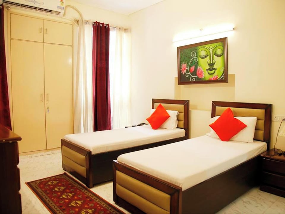 Room, Multiple Bedrooms, Accessible, Smoking | 7 bedrooms