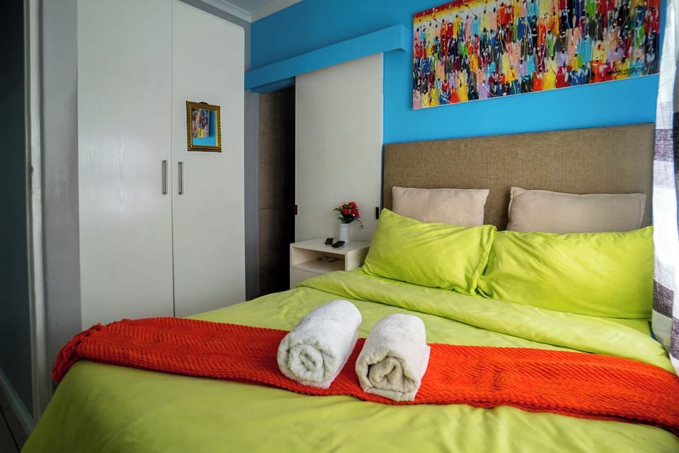 Room, 1 Bedroom, Terrace, Mountain View | 1 bedroom, iron/ironing board, free WiFi